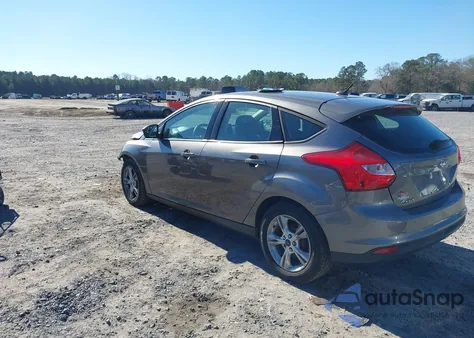 2014 Ford Focus Se z USA, uszkodzony, nr VIN 1FADP3K2XEL336036